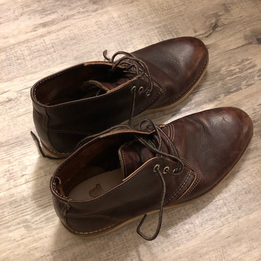 Red wings work chukka